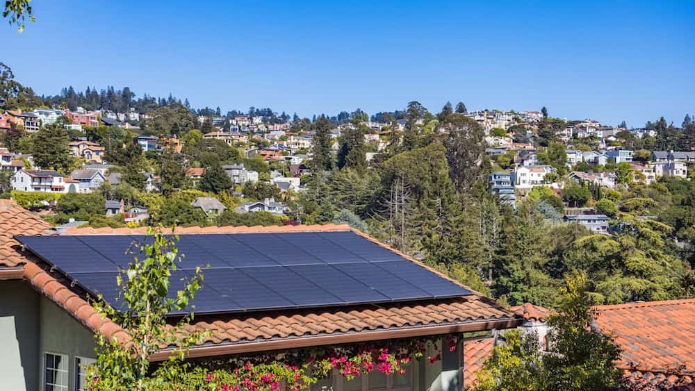 Solar Shingles vs Traditional Solar Panels